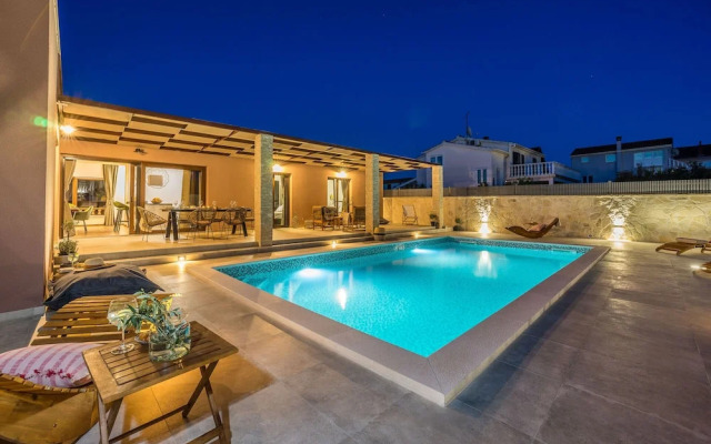 Villa Skyfall