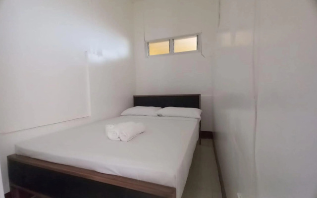 OYO 935 Palajuanders Inn