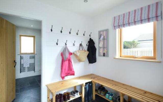 Airds Bay Luxury Beach House