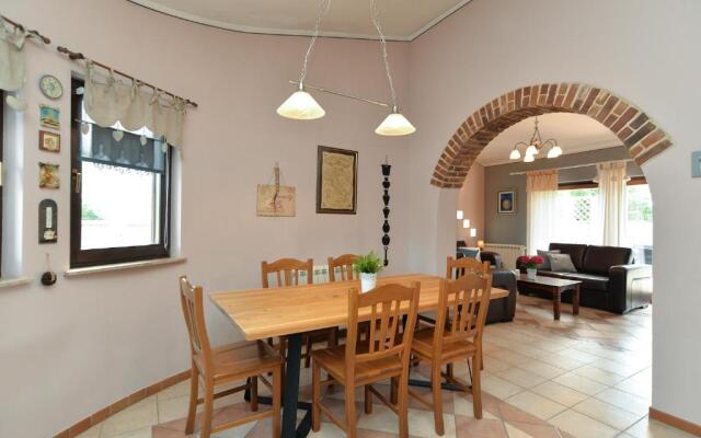 House Medulin 1744