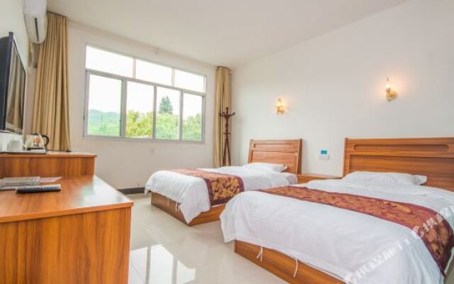 Southern Sichuan Bamboo Sea Colorfulsunshin · Wanshunhao Hotel