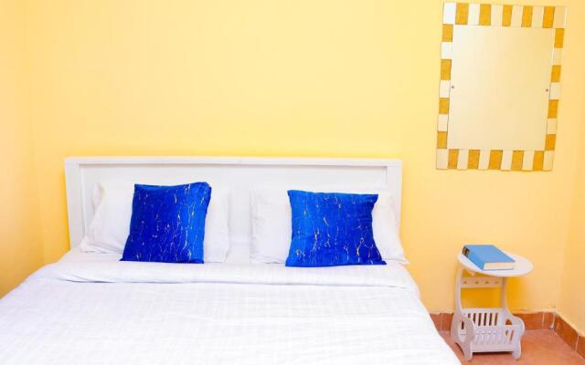 Yellow Magic 2 bedroom Apartment