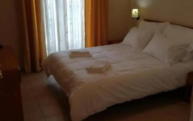 Parnon Hotel