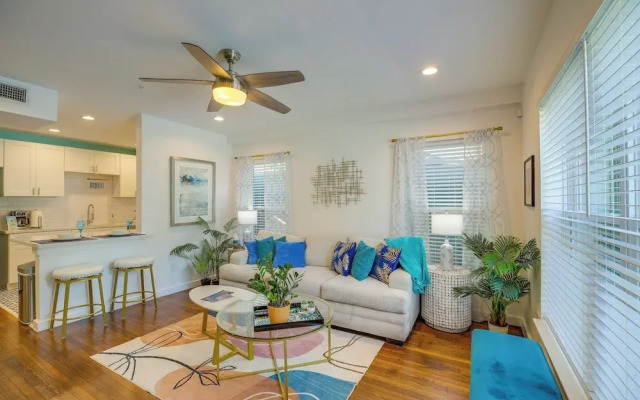 Central Houston Apartment w/ Furnished Patio!