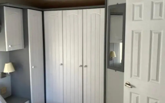 Immaculate 2-bed Static Caravan Near the Lake