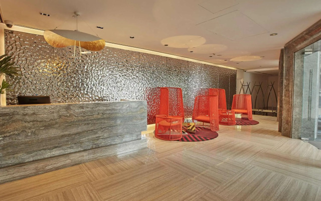 Novotel Suites Manila at Acqua