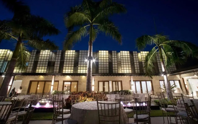 Sugarland Hotel