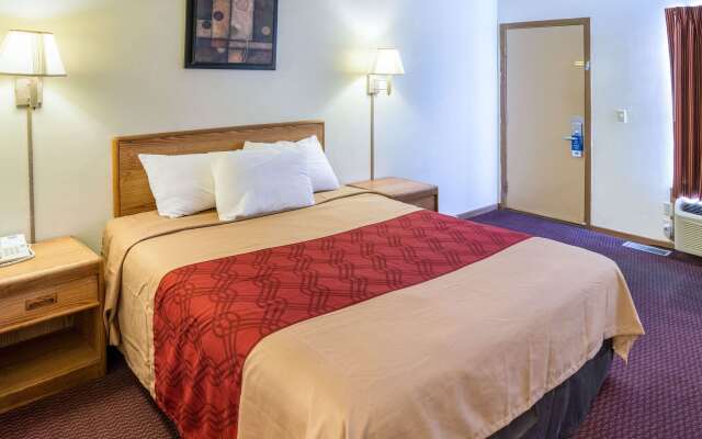 Rodeway Inn & Suites