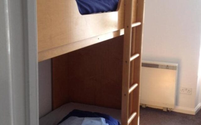 Wee Row Hostel