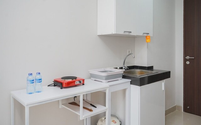 Homey And Simply Studio At Transpark Bintaro Apartment