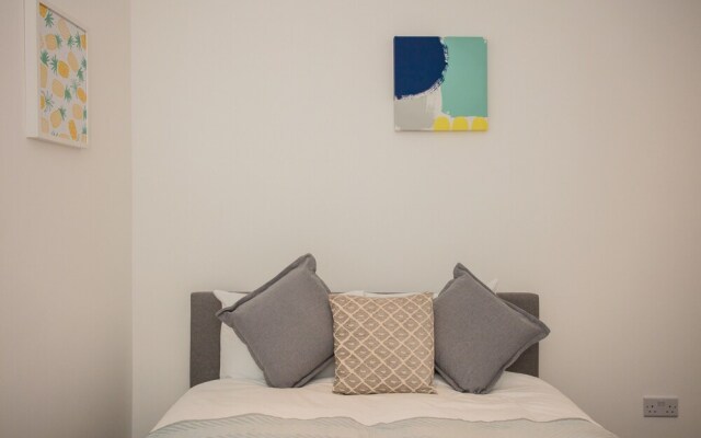 Two Bedroom Flat in London