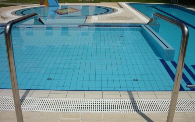 Panorama Wellness Apartman Hotel