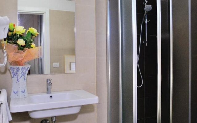 Club Hotel