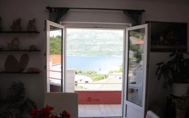Apartments Ustavdic