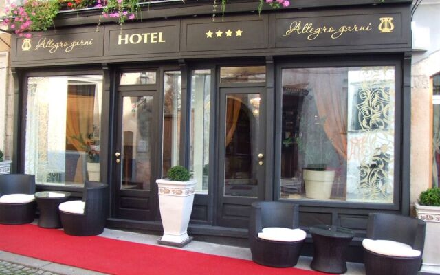 Allegro Hotel