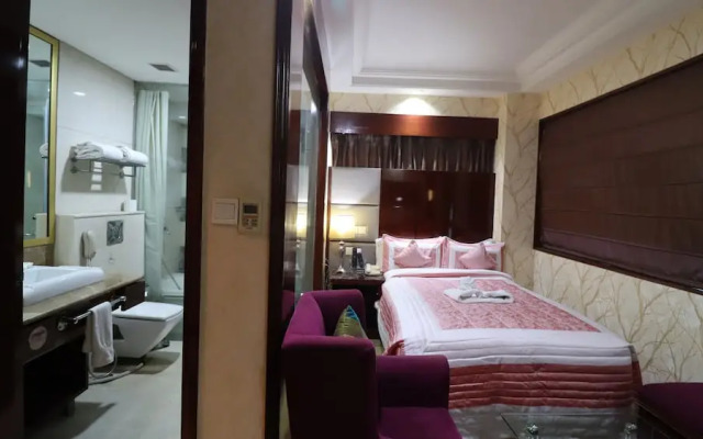 Best Western Sky City