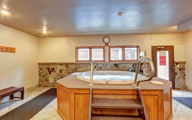 Riverbend Lodge by Great Western Lodging