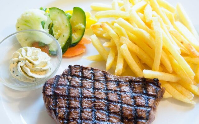 Piazza Ascona Hotel & Restaurants