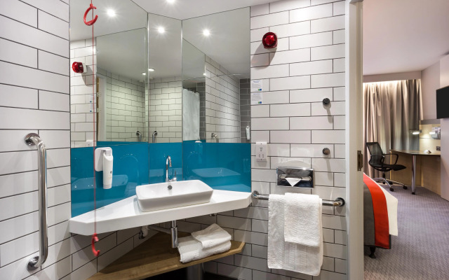 Holiday Inn Express London-Watford Junction by IHG