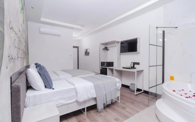 Melanj Airport Hotel