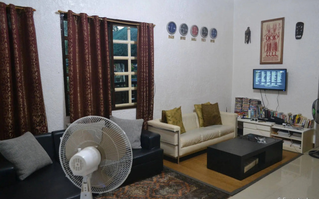 Dee GuestHouse