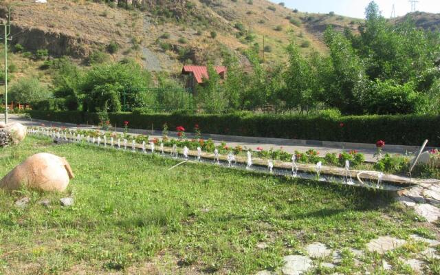 LucyTour Hotel Resort