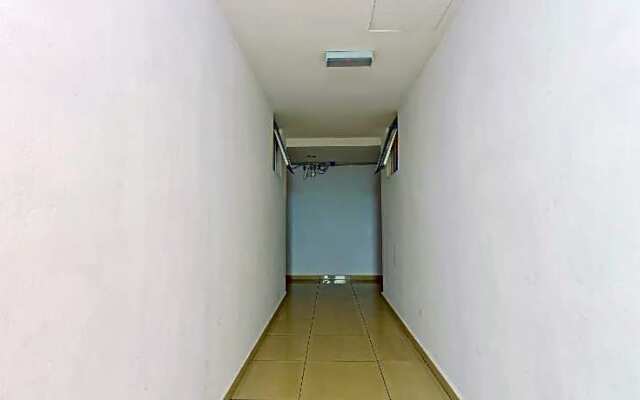OYO 90494 Sam Huat Hotel