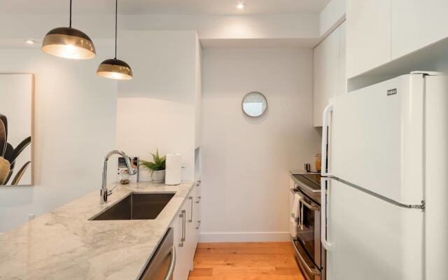 Exquisite Modern Condo in Little Italy