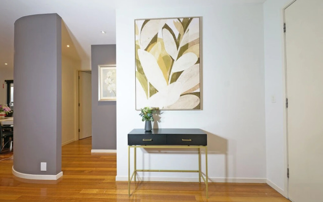 Luxury 7BRM Lakeside BigHouse Point Cook