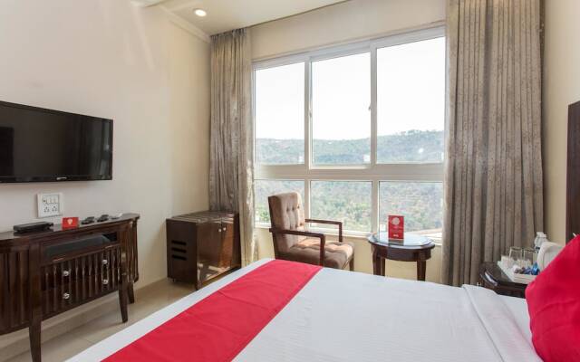 OYO 2377 Hotel Residency