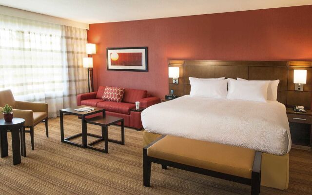 Courtyard by Marriott Los Angeles Woodland Hills