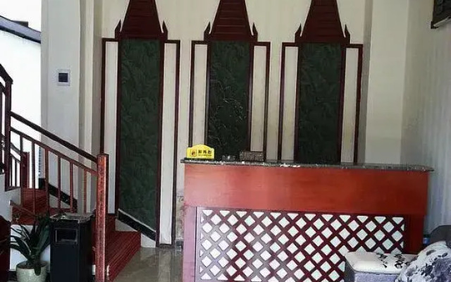 Baihai Business Hotel