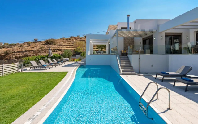 Eolia Villa, beach relaxation, By ThinkVilla