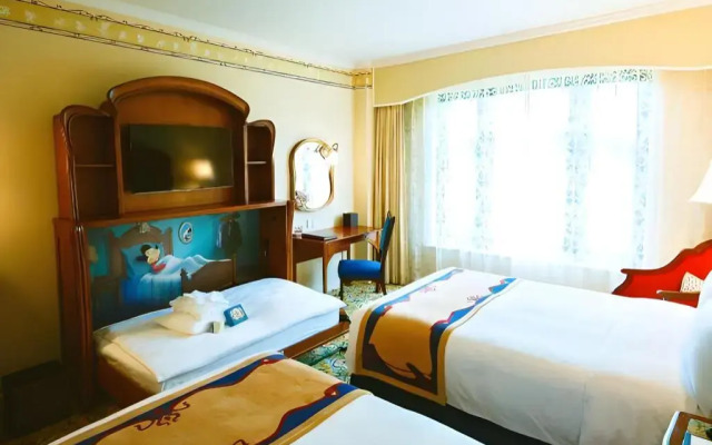 Shanghai Disneyland Hotel 