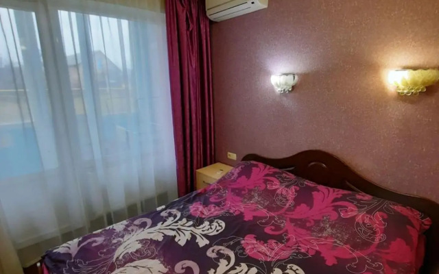 Квартира возле Радмир ул.Чернивецкая 5в