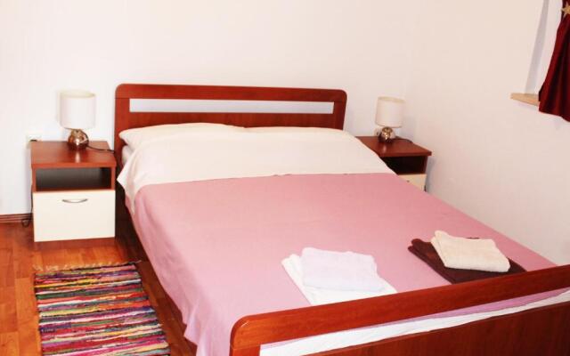 Apartments Gubo