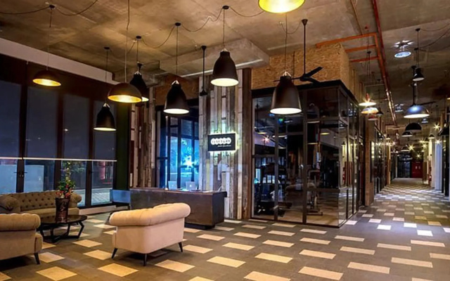 Cube 8teens Boutique Suite by Nest Home