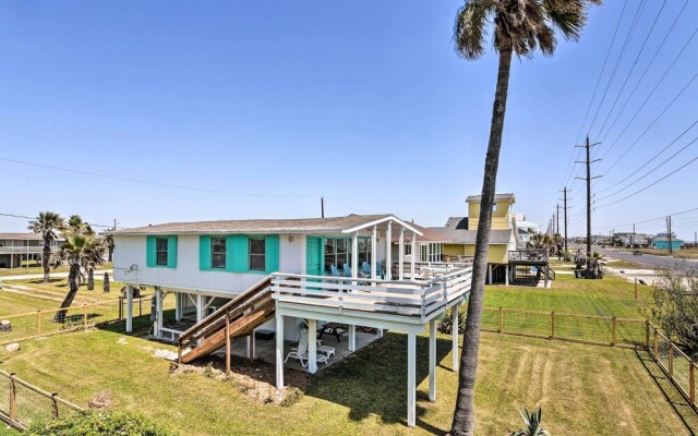 Gulf Coast Views: Stilted Retreat in Galveston!