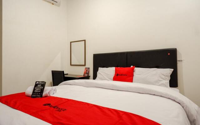 RedDoorz @ Jalan Wonosari KM.9