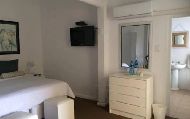 Breeze Inn Bed and Breakfast