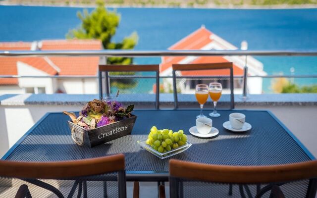 Apartments Gulin