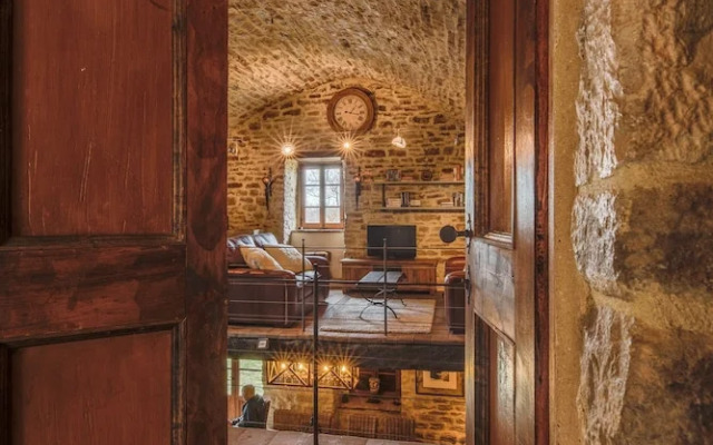 Umbrian Villa Retreat in Pietralunga With a Pool