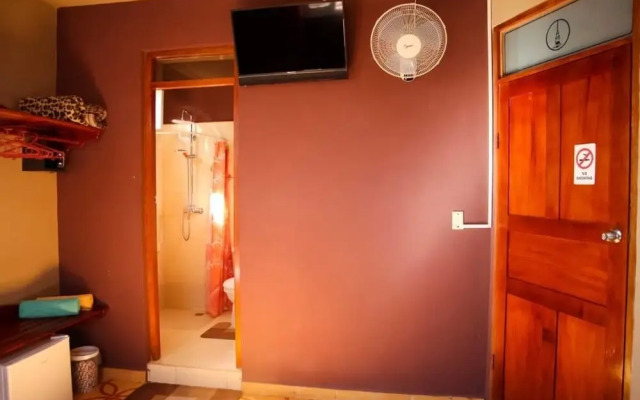 Sombrilla ft Mansion Cantero - Adults Only