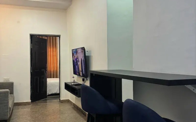 Zinq Bridge Aparments