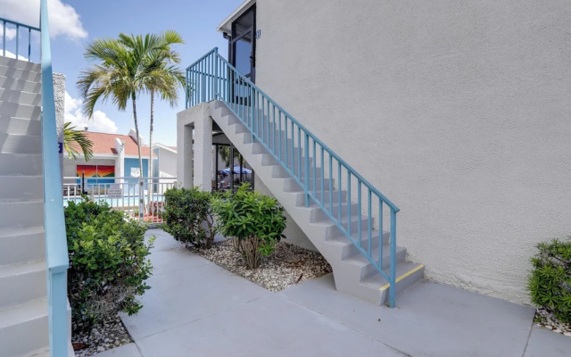 Poolside Madeira Beach Abode w/ Balcony!