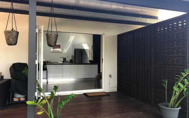 Sunshine Beach Hideaway