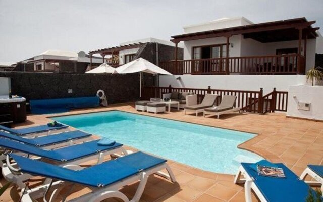 103697 Villa In Arrecife