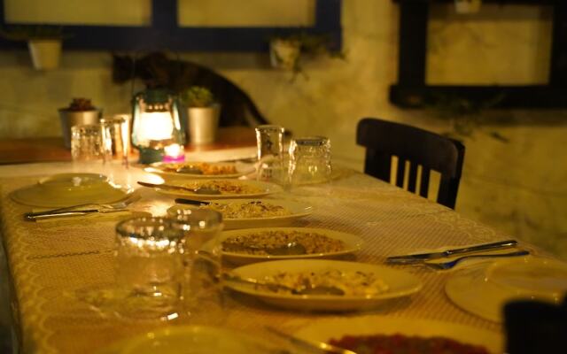 Matiz Turkbuku - Adults Only