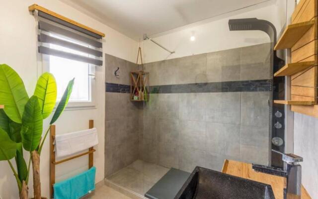 Villa avec piscine au calme 6 personnes