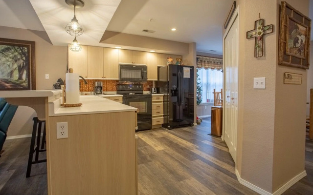 Bears Treasure - 2 Br Condo